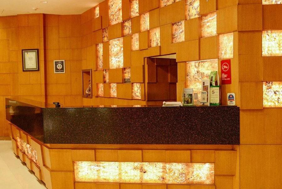 The Cent Hotel Хайдарабад Экстерьер фото